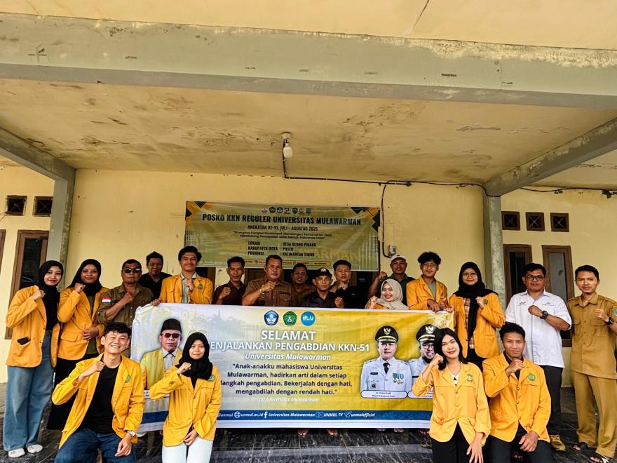 Penerimaan Mahasiswa KKN 51 UNMUL di Desa Olong Pinang